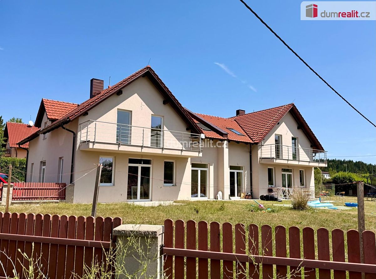 Prodej rodinného domu 190 m², pozemek 453 m²